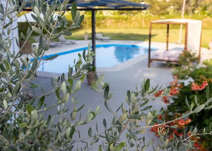 فيلة Gyra Villas