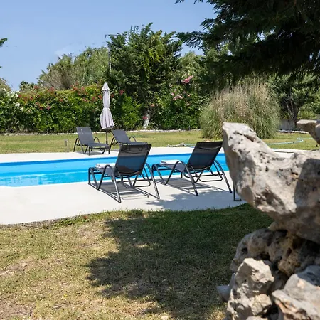 Vilă Gyra Villas - Villa Adonis With Private Pool *