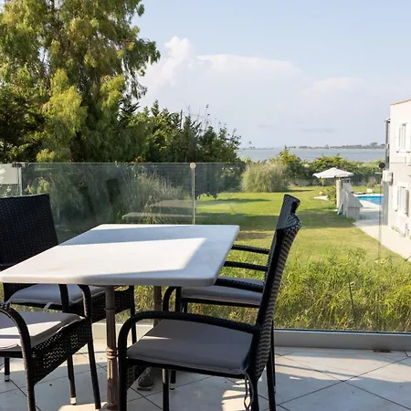 Gyra Villas - Villa Adonis With Private Pool