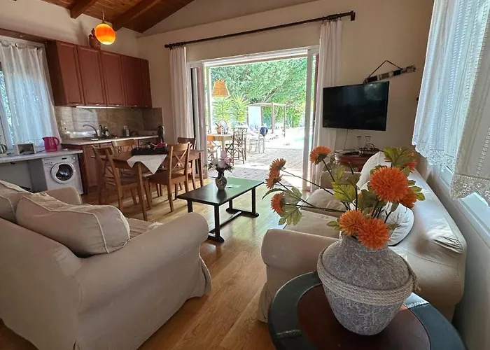 Adonis With Private Pool By Lefkadastay