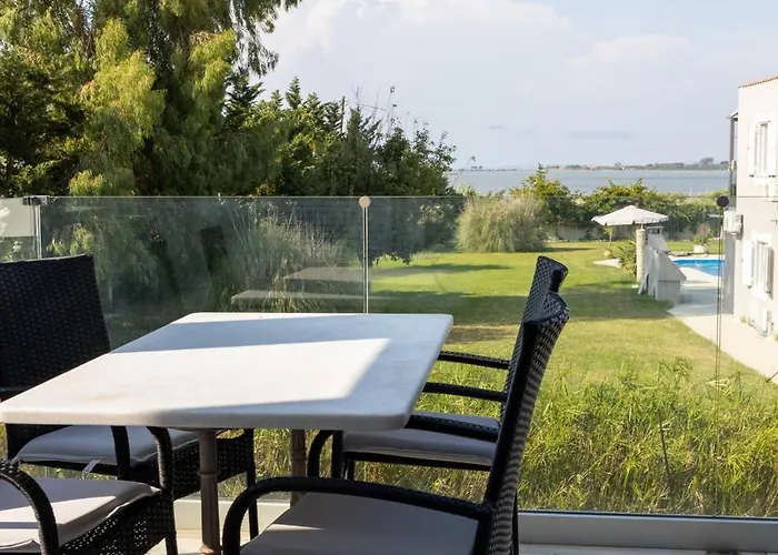 Gyra Villas